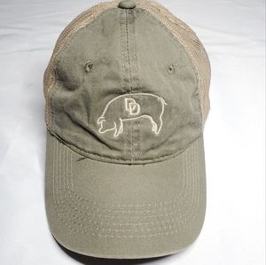 DD Pig Hog Logo Hat Mesh Back Trucker Ball Cap Gray Tan Strapback Embroidered